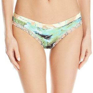 MAAJI | Leaf Motif Signature Cut Bottoms